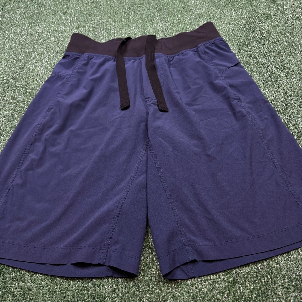 Lululemon Shorts Men's Size M Blue Drawstring Lightweight Pocket Performance - Picture 2 of 7
